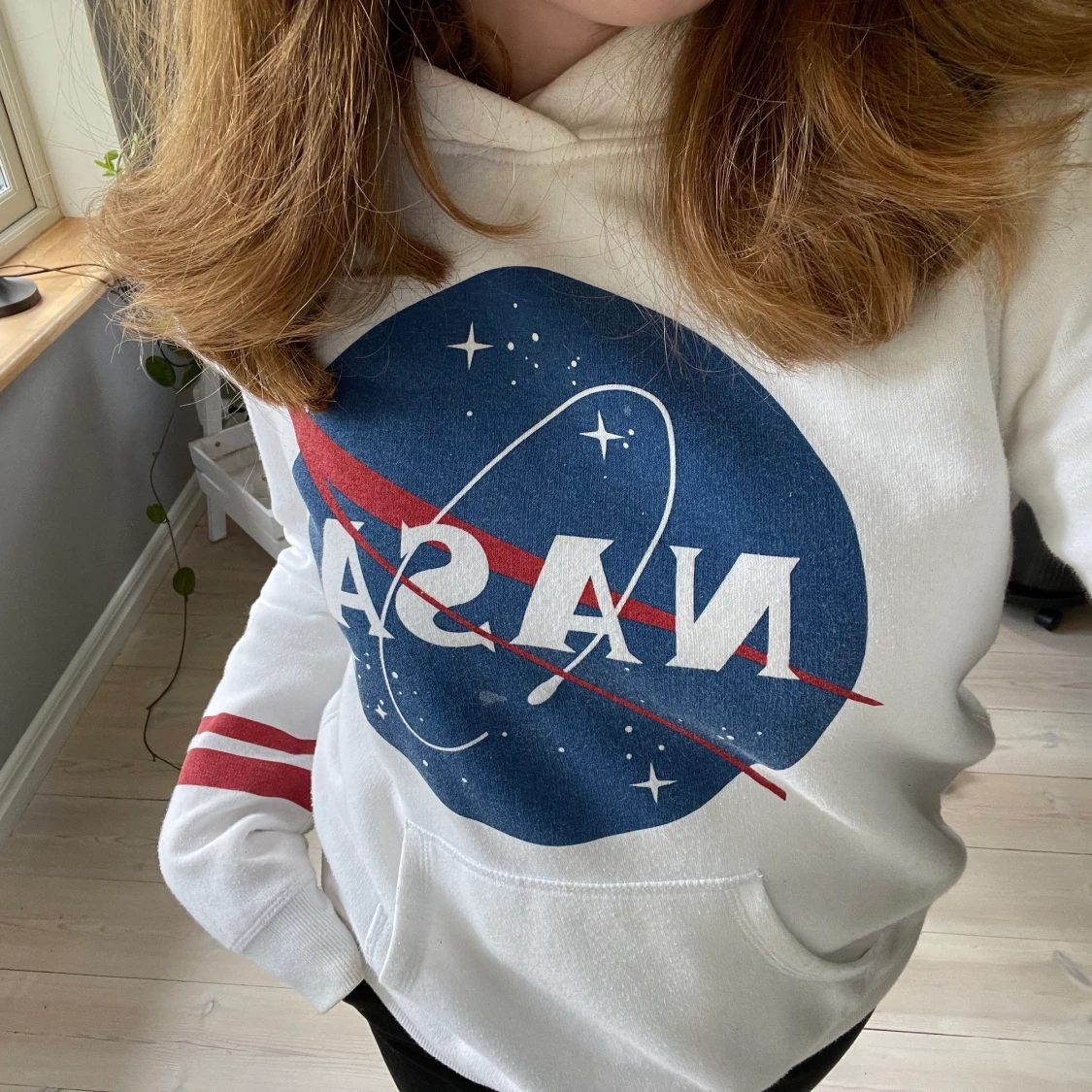 Nasa hoddie 🤍💙 - 90