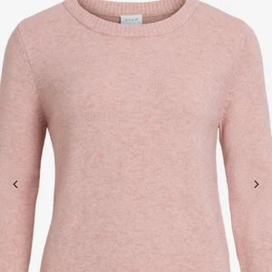 Stickad tröja Vila - Säljer min stickade tröja från Vila. Köpte på Öland för ca 1 månad sen. Sparsamt använd. Köpte för 280kr. 