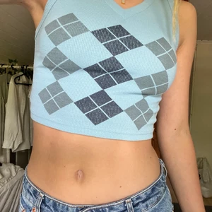 Blått linne - Blått gulligt linne med ett stilrent mönster🥰kontakta vid interesse💖