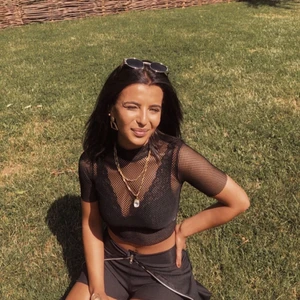 Tröja  - Nät tröja som är croppad