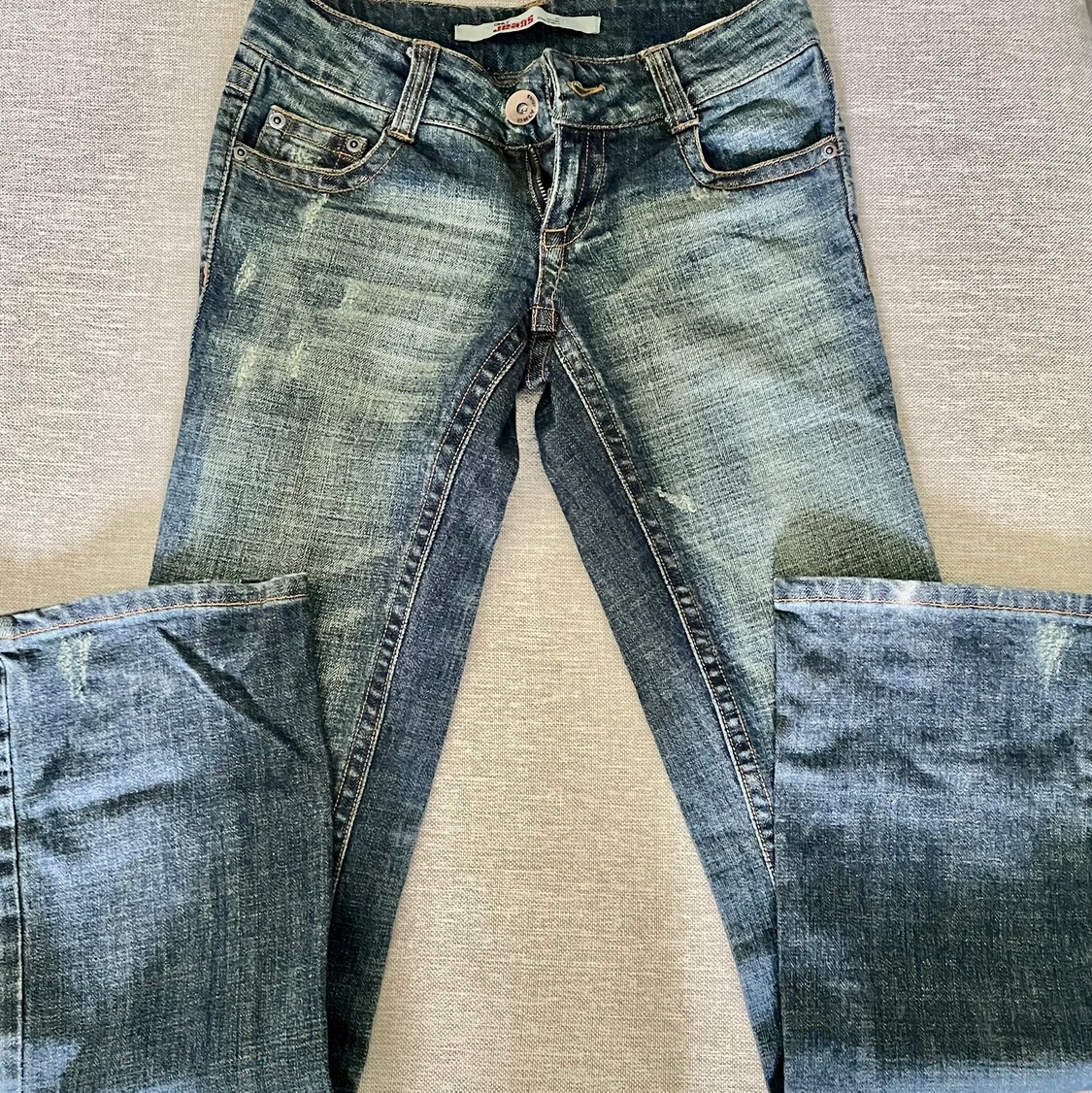 lågmidjade jeans 