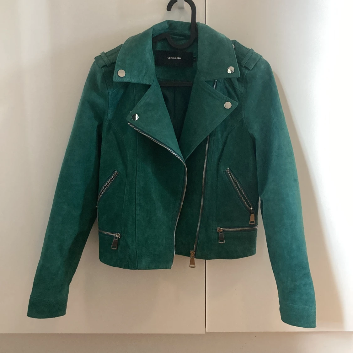 Grön mockajacka från Vera Moda 