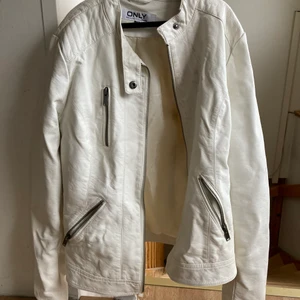 Only läder jacka st 38 - Bra skick 