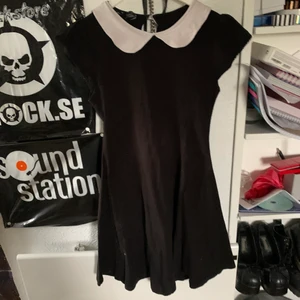 Wednesday addams klänning - ❤️