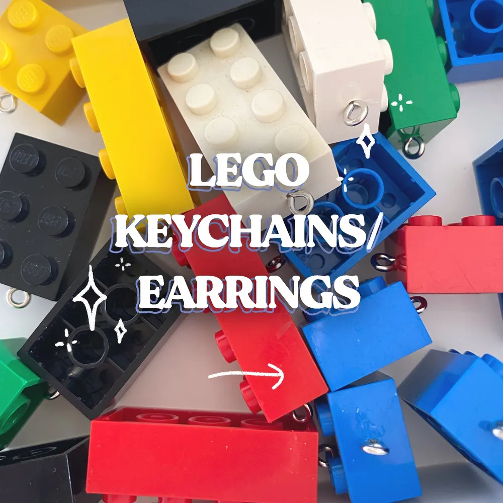 Plz specify which option you'd like: option 1: earrings, option 2: keychain.    limited supply!  8 hole brick: white x2, yellow x1, red x1, green x1 6 hole brick: blue x2, black x4 4 hole brick: blue x 3, red x1, yellow x1, green x1  fragile!. Accessoarer.