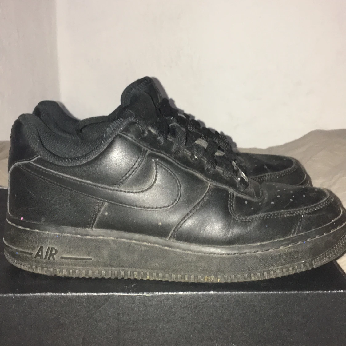 Säljer eller byter mina air force 1