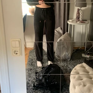 Byte!! - Hej! Jag skulle vilja byta mina rätt så nya juicy byxor till en annan färg då jag beställde ett par svarta även fast jag inte var så säker på färgvalet😄 dom är hur fina som helst men skulle vilja ha ett par med mer färg❤️❤️