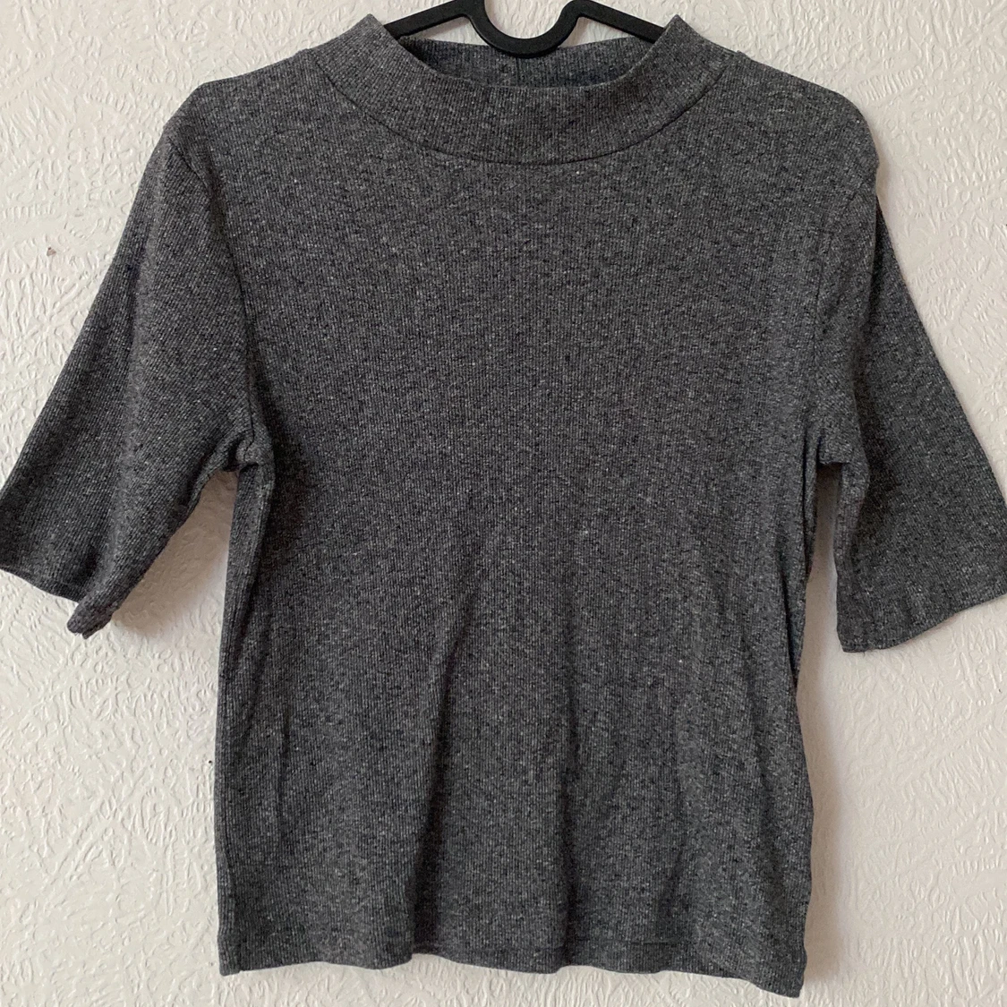 Grå topp från H&M storlek M