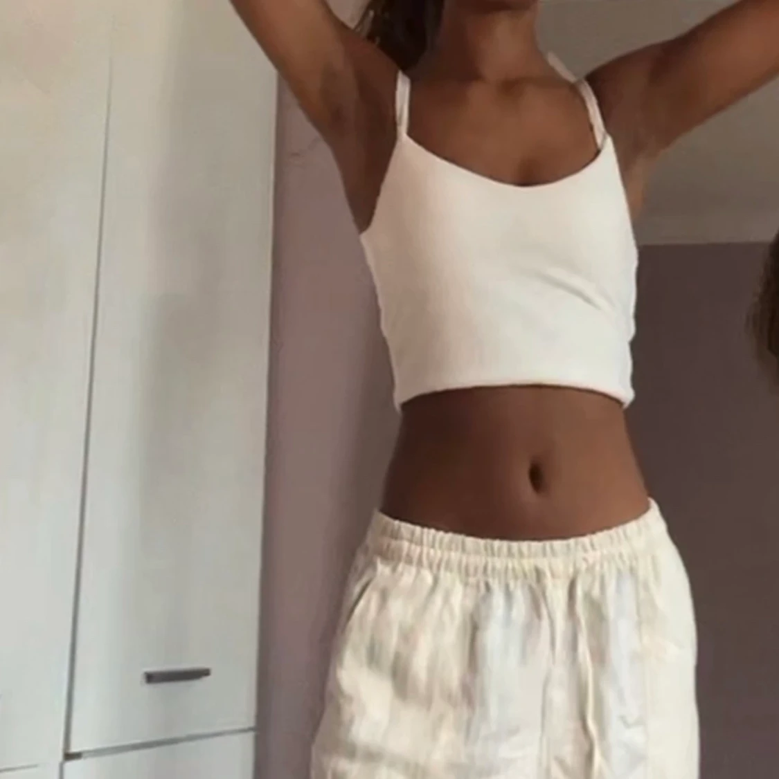 WEEKDAY topp. Storlek XS, kan även passa som S - 90