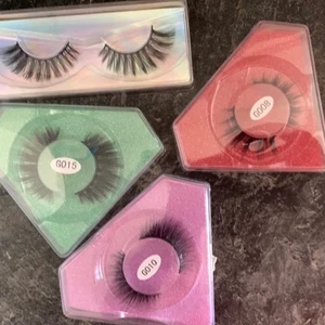 Lösögonfransar  - 20:- styck plus frakt 13:- 