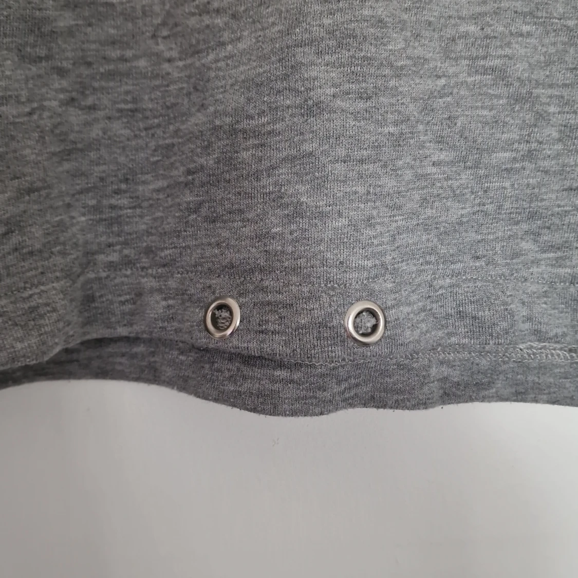 Långärmad grå croptop - 90