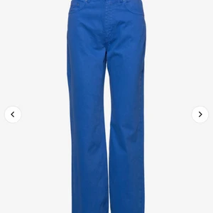  . - Säljer dessa as snygga jeansen för att jag tycker inte att dem passade mig. Aldig använda endast testade, lite längs för mig som är ca 1,60 men går att sy upp. Skriv privat för fler bilder❤️