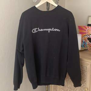 Vintage champion sweatshirt, boxy fit  