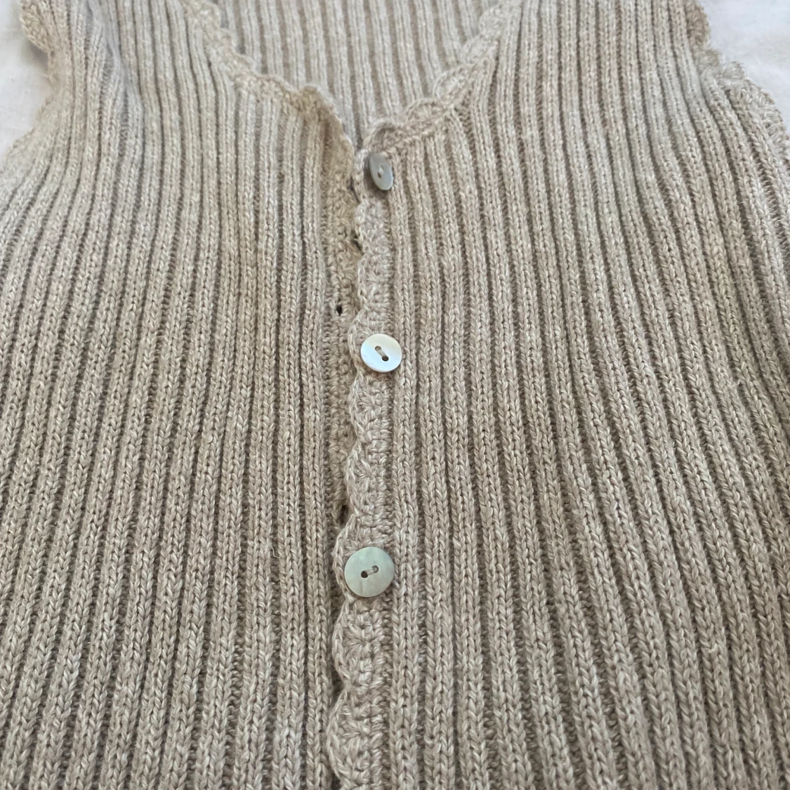 Stickad väst  - 91
