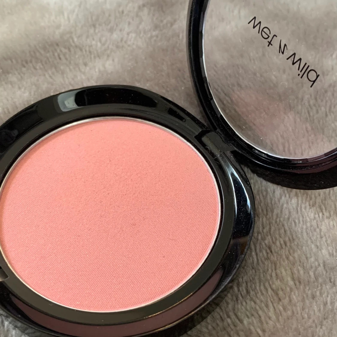 Blush (aldrig använd)