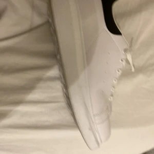 Inget märk, har använt dom 1 gång💋🥂 - Dom är använda en gång, men dom var tyvärr försmå. Storlek 40💋 frakt +