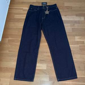 Helt nya jeans från Jaded London. W32. Säljer pga för långa. Skriv privat för mått
