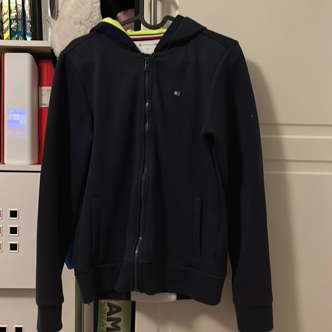 Tommy hilfiger tröja nypris