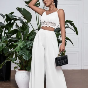 Jätte fin two peice student set  - Jätte söt student set som tyvärr inte passade mig 