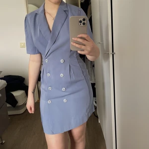 Blazerklänning - Nyskick 