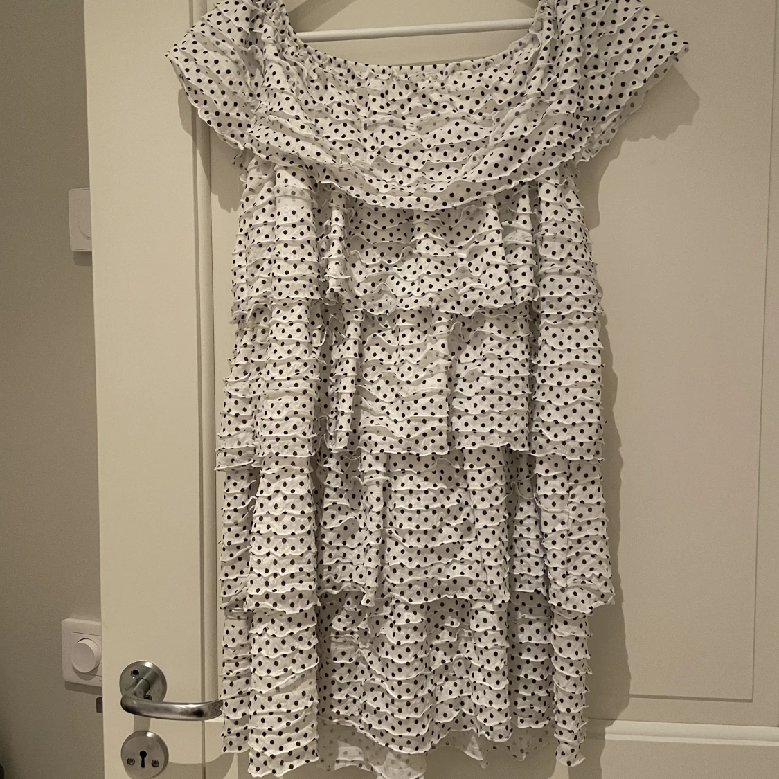 Prickig klänning Zara