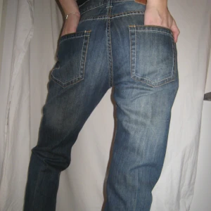 Lågmidjade jeans - Nyskick! Passar 38(M) jag är 174 cm. Tryck inte på köp nu utan skriv till mig först 💌