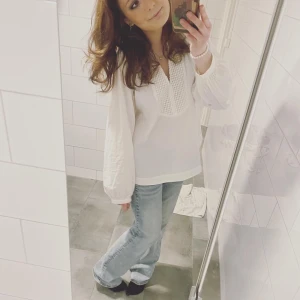 Lågmidjade jeans  - AS snygga Low waist jeans som är bootcut, Storlek 38. 🪩Är 171 så passar längre och kortare också! ⭐️