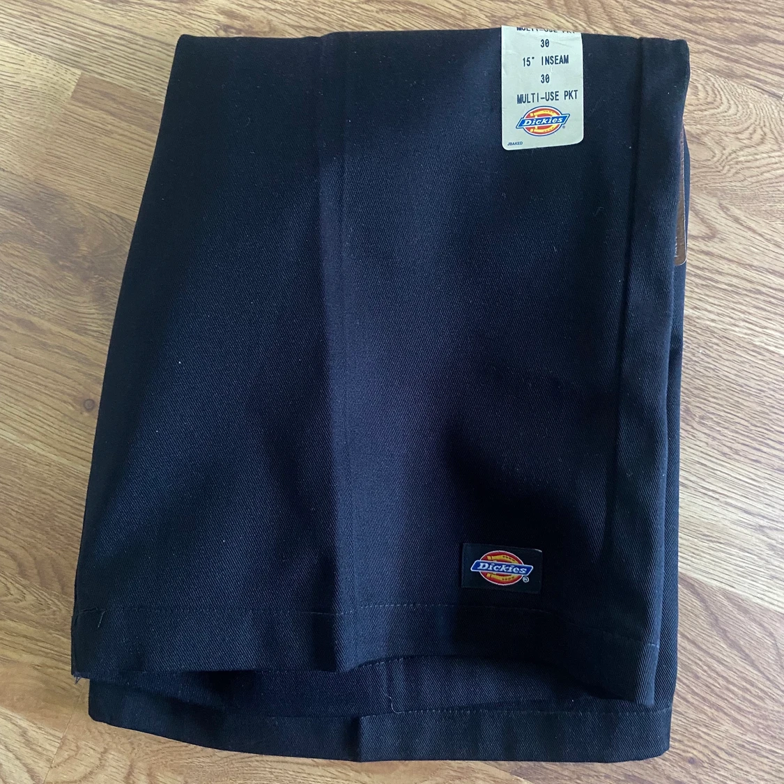 Dickies NYA loose fit shorts  - 90