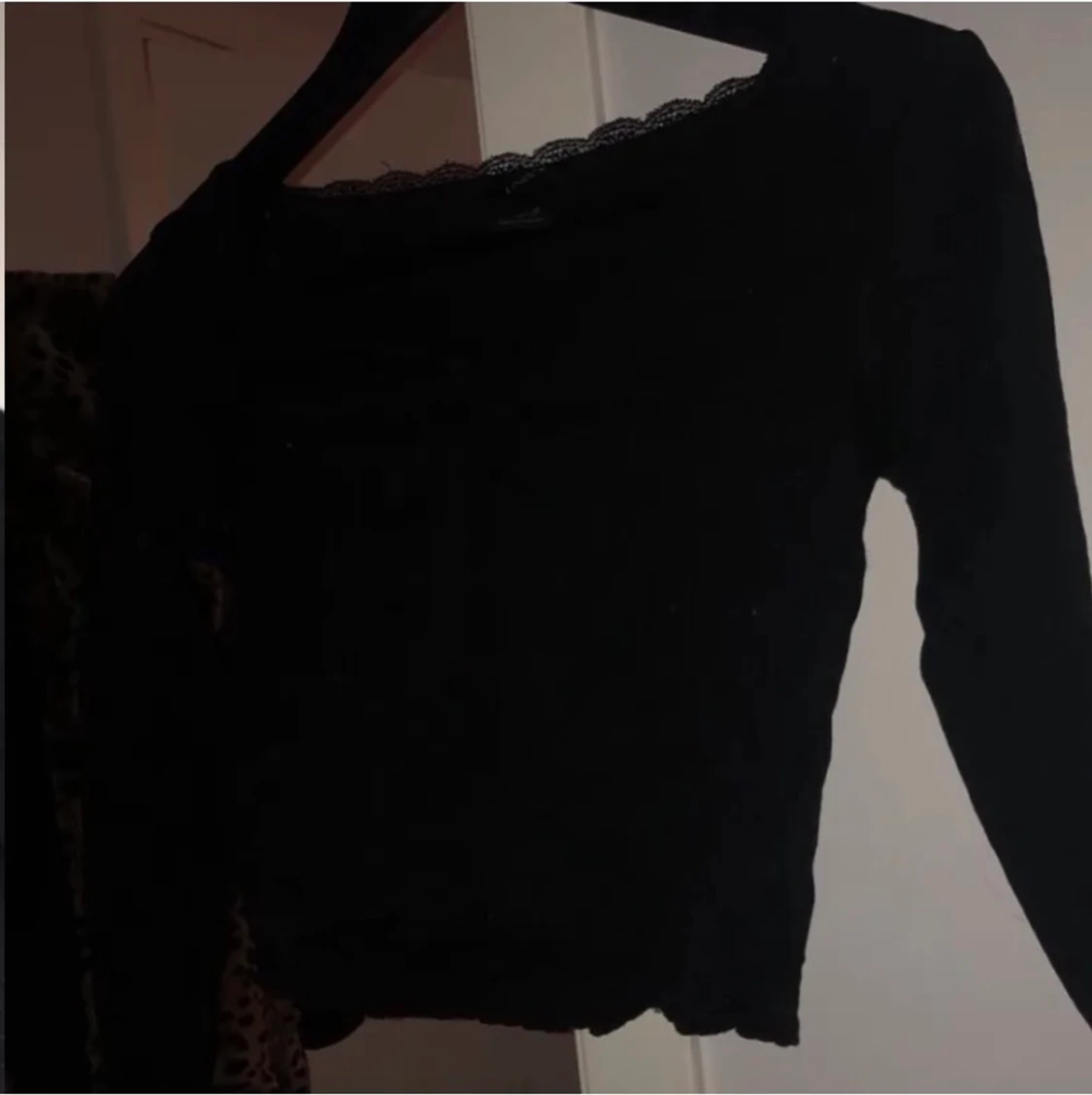 Svart tröja - 90