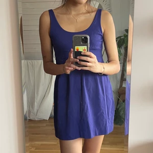 Blå babydollklänning🐳   - Jättesöt somrig klänning från hm, fint skick, inte genomskinlig💖 säljer då jag inte använder den! Frakt ingår i priset💐