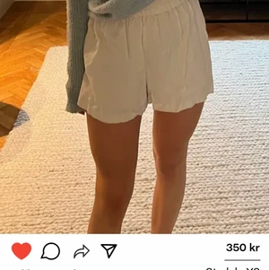 LINNESHORTS - Köpte dessa linneshorts härifrån som ser oanvända ut, men tyvärr va för små 🙃🙃 superfina