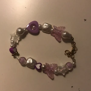 Lila armband  - Lila armband för 12kr +frakt (13kr)! 