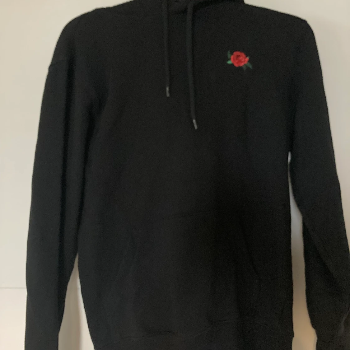 Svart hoodie hm - 90