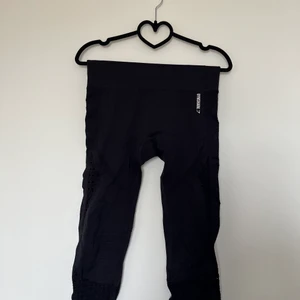 Gymshark träningstights - Modellen är 7/8 längd. 