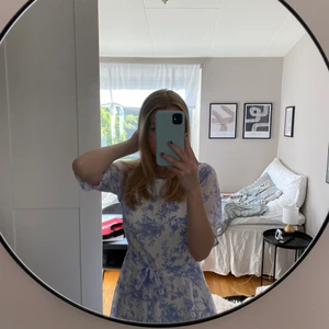 Klänning  - Säljer min klänning från Cubus i storlek 36 då jag inte använder den längre 💕