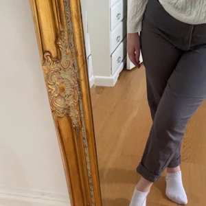 Grå Jeans - Helt oanvända! Passar bra i längden på mig som är ca 162💗