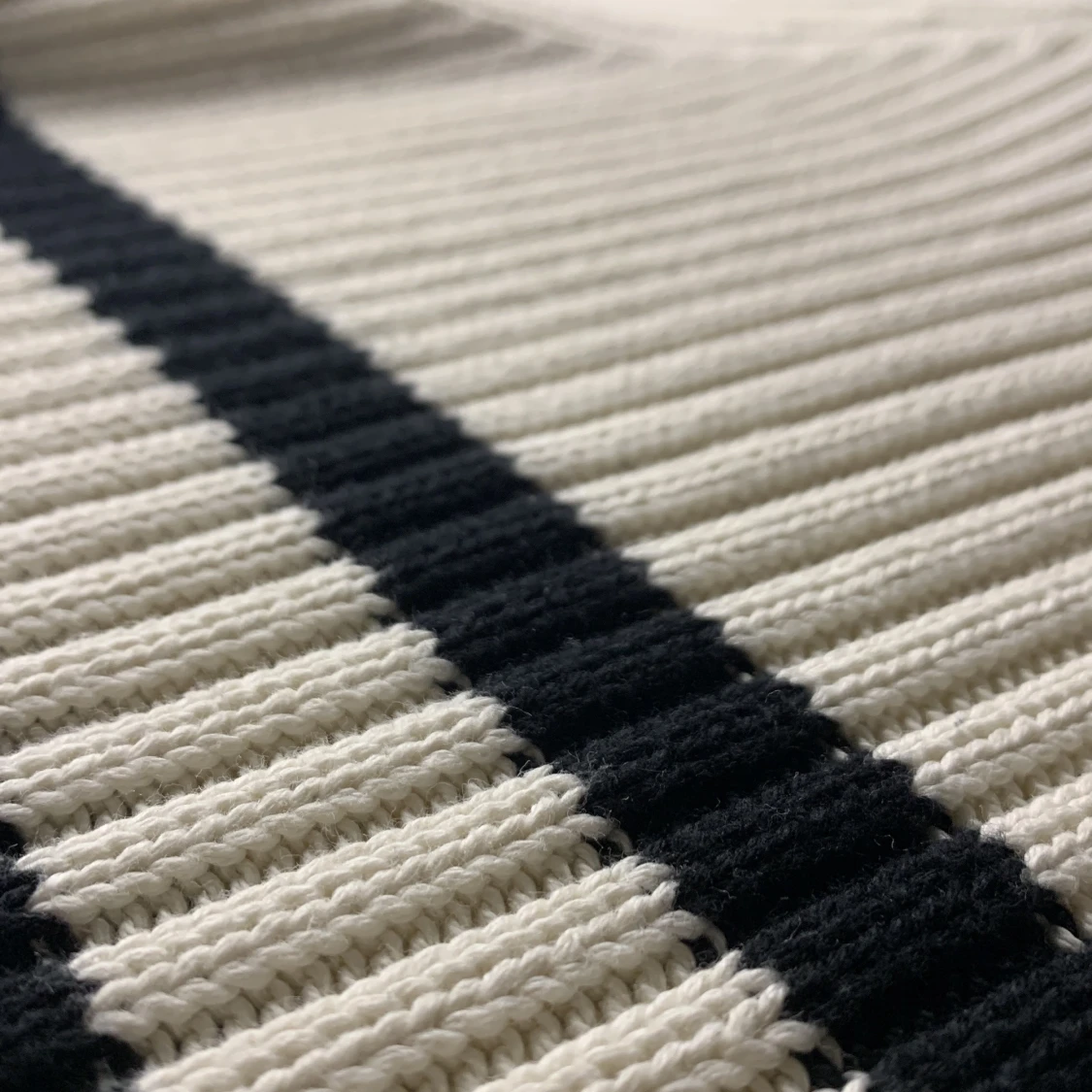 Randig tröja från Åkersberga secondhand - 90