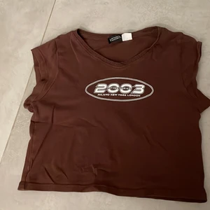 Hm divided magtröja st xs - Nypris 100kr, säljer den pga ingen användning🙌❤️‍🔥