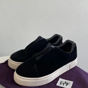 Eytys  - Lägger ut mina eytys igen pga oseriösa köpare. Använda ett par fåtal gånger därav i bra skick. Storlek 39🖤