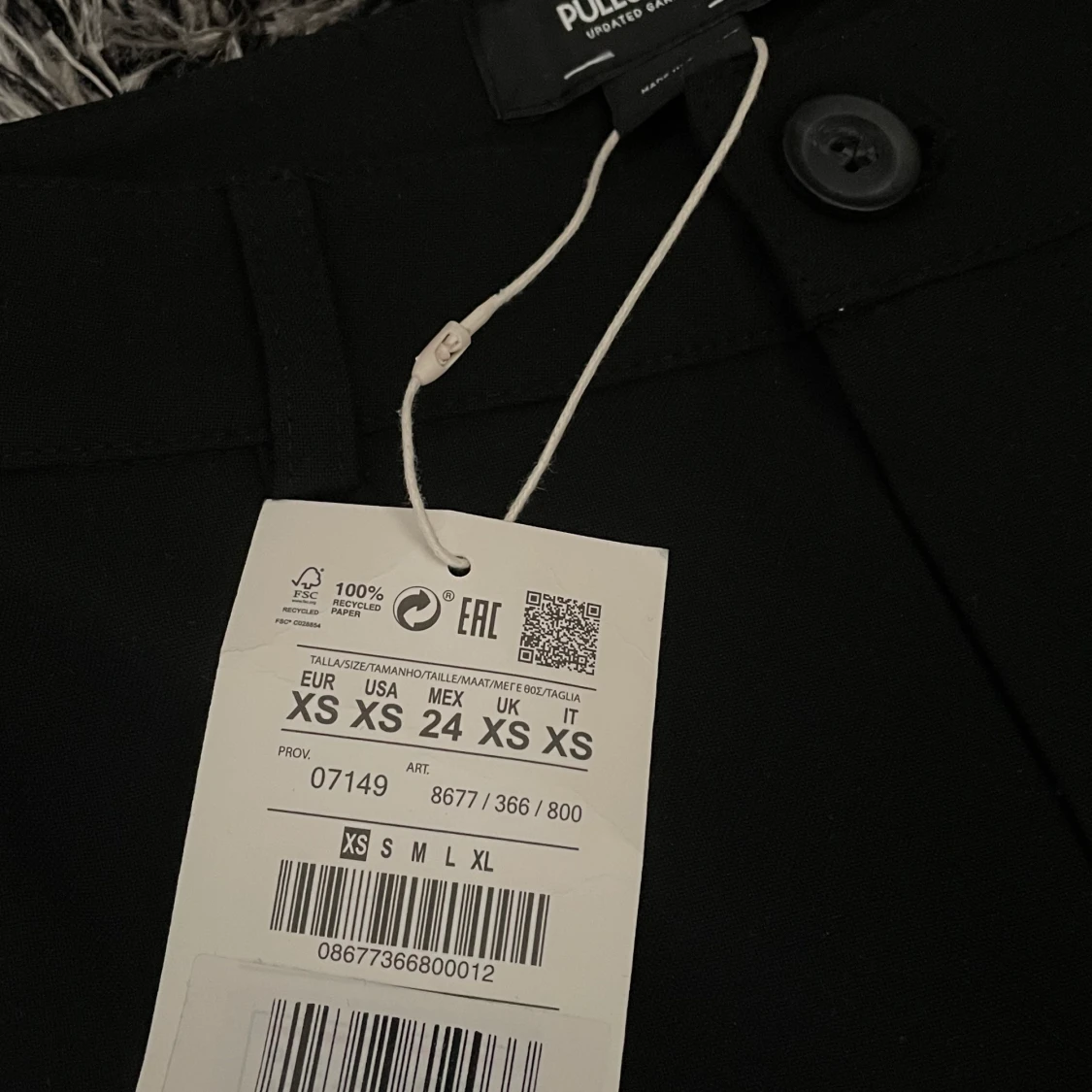 Pull&Bear svarta raka byxor i storlek XS. - 90
