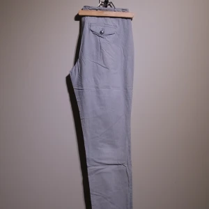 Summer trousers in blue/white stripes - Mexx - Summer trousers in a blue/white vertical stripe. From Mexx brand, in good condition. 