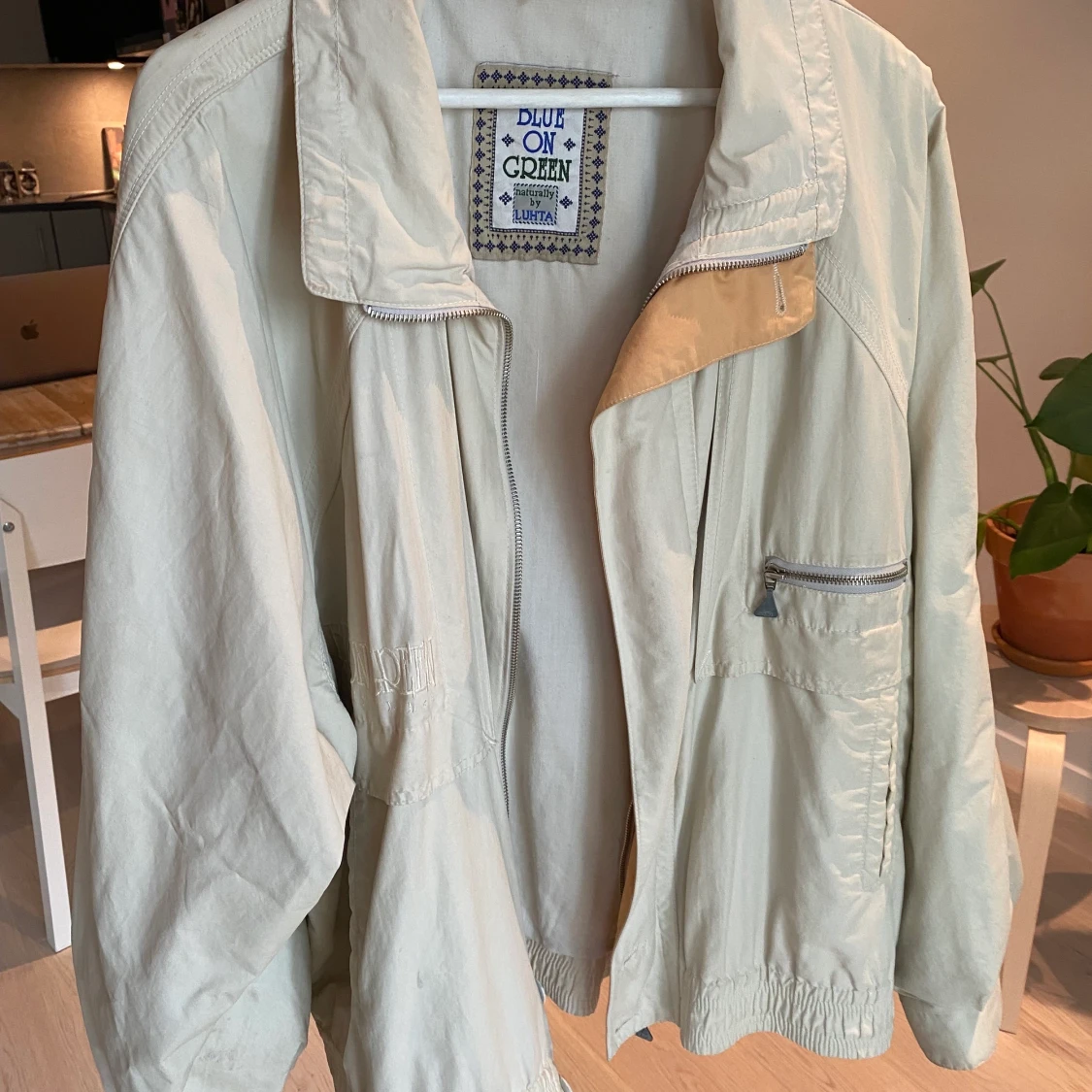 Oversized beige jacka - 90