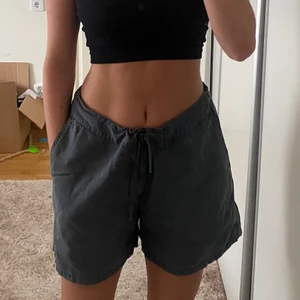 Oversized skjorta  - Knytband i midjan Bra skick