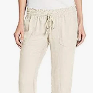 Linnebyxor  - säljer dessa linnebyxor får light in the box. Bilden är dålig men kan skicka fler om man är intresserad. (lÅndad bild)