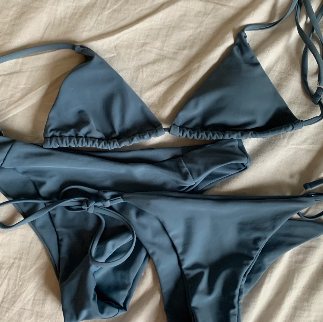 Tredelad bikini💙(oanvänd)