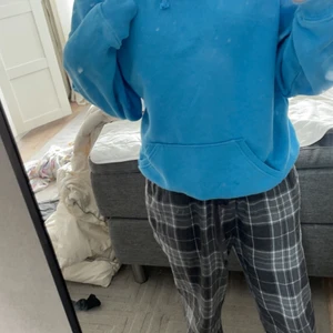 Hoodie  - Säljer då den inte kommer till andvändnig, andvänd 1-2 gånger