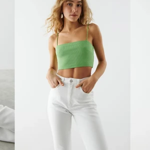 Hwlt ny me prislappen kvar  - Gina tricot topp