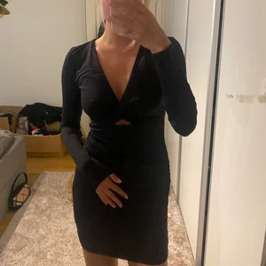 Svart klänning - Helt ny 
