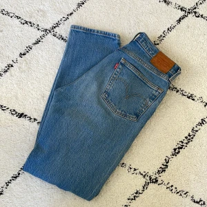 Levis 501  - Ett par klassiska Levis 501 or i stl 26/30 super fint skick 