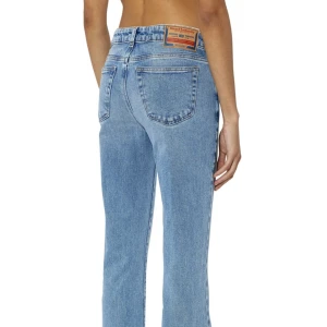 Lågmidjade bootcut jeans  - Säljer mina superfina lågmidjade bootcut jeans från diesel i storlek 25,32. Buda gärna 💖nypris 2000 kr, bud startar på 900 kr 🥰